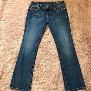 Miss Me Mid-Rise Bootcut Embellished Jeans
Size 32